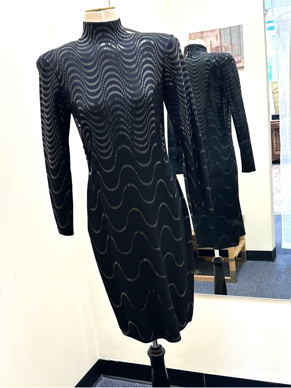 Vintage ST JOHN for Saks Fifth Ave Cocktail Dress Sze 6-LIKE NEW!Gorgeous dress!
